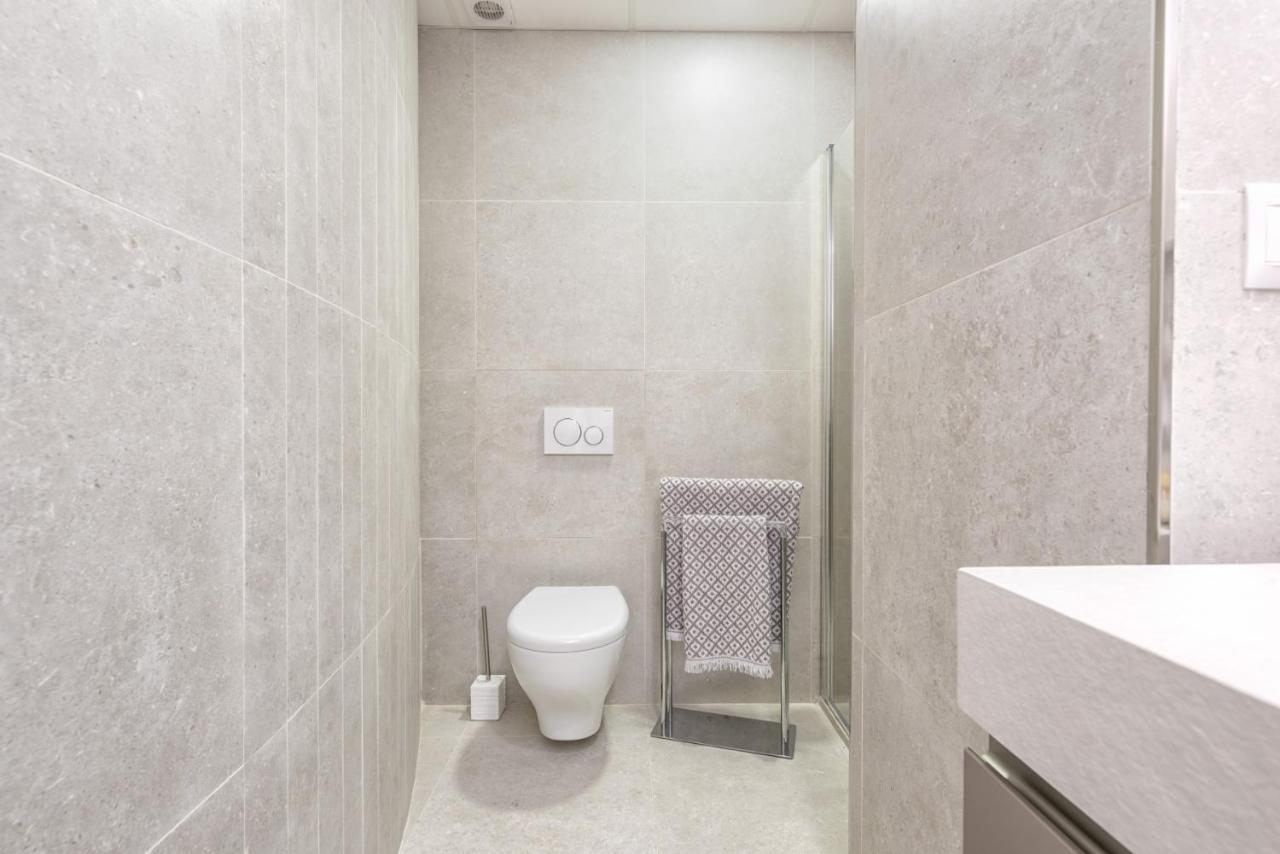 Pinzon Apartment In Malaga By Solaga Holiday Homes ภายนอก รูปภาพ